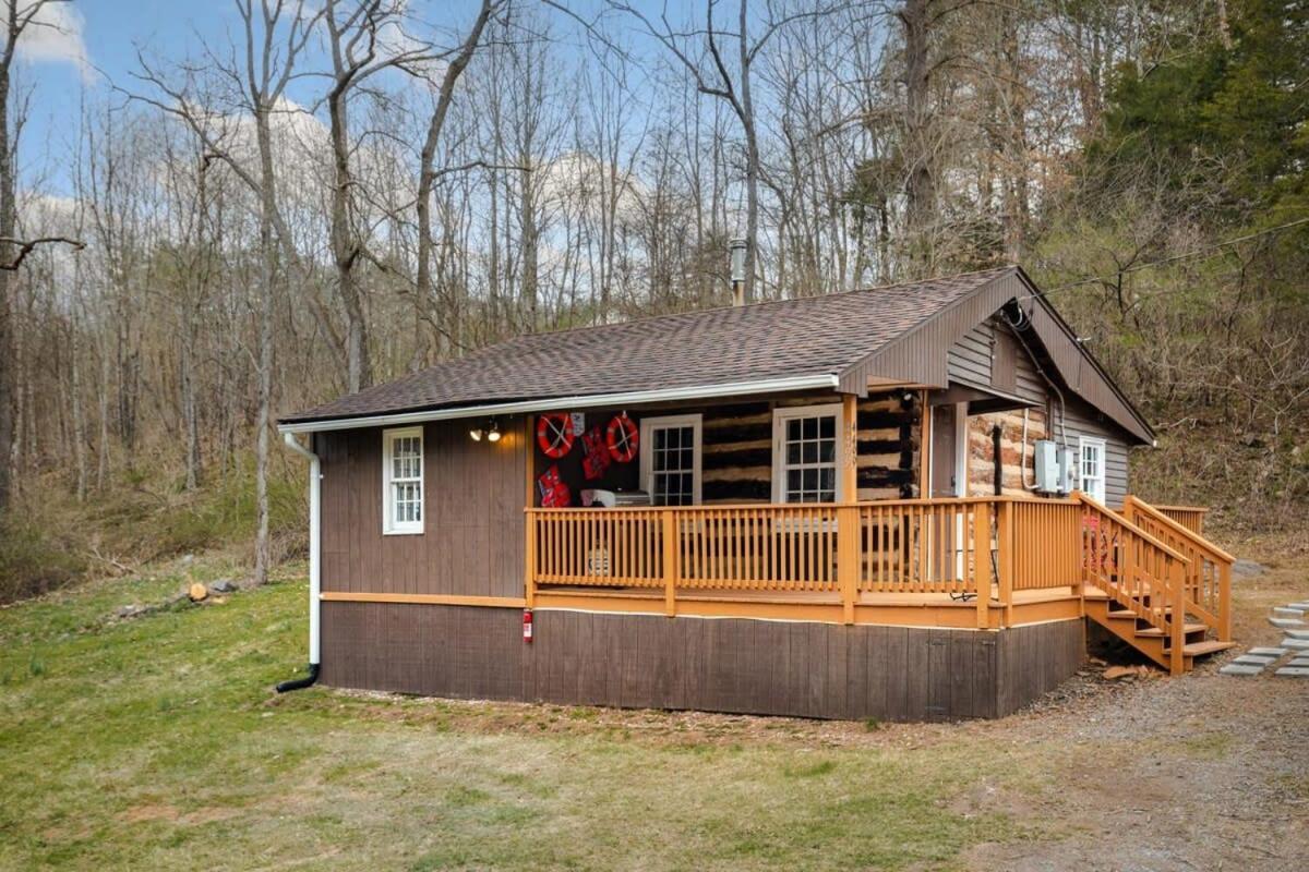 Creekside Cabin W Hot Tub, Fire Pit, Grill, Wifi! Basye Extérieur photo