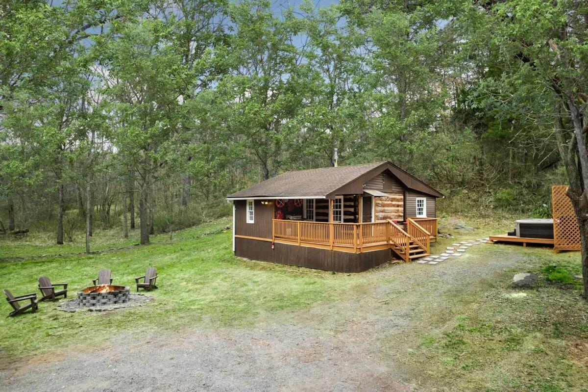Creekside Cabin W Hot Tub, Fire Pit, Grill, Wifi! Basye Extérieur photo
