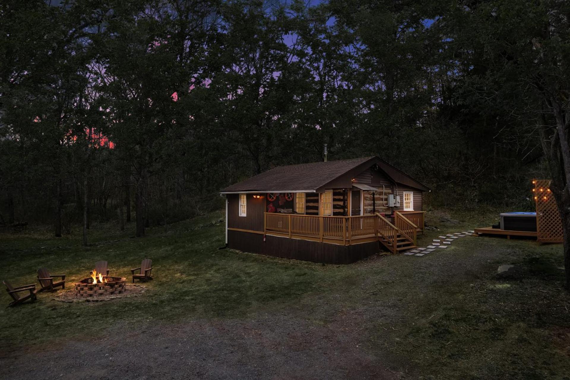 Creekside Cabin W Hot Tub, Fire Pit, Grill, Wifi! Basye Extérieur photo