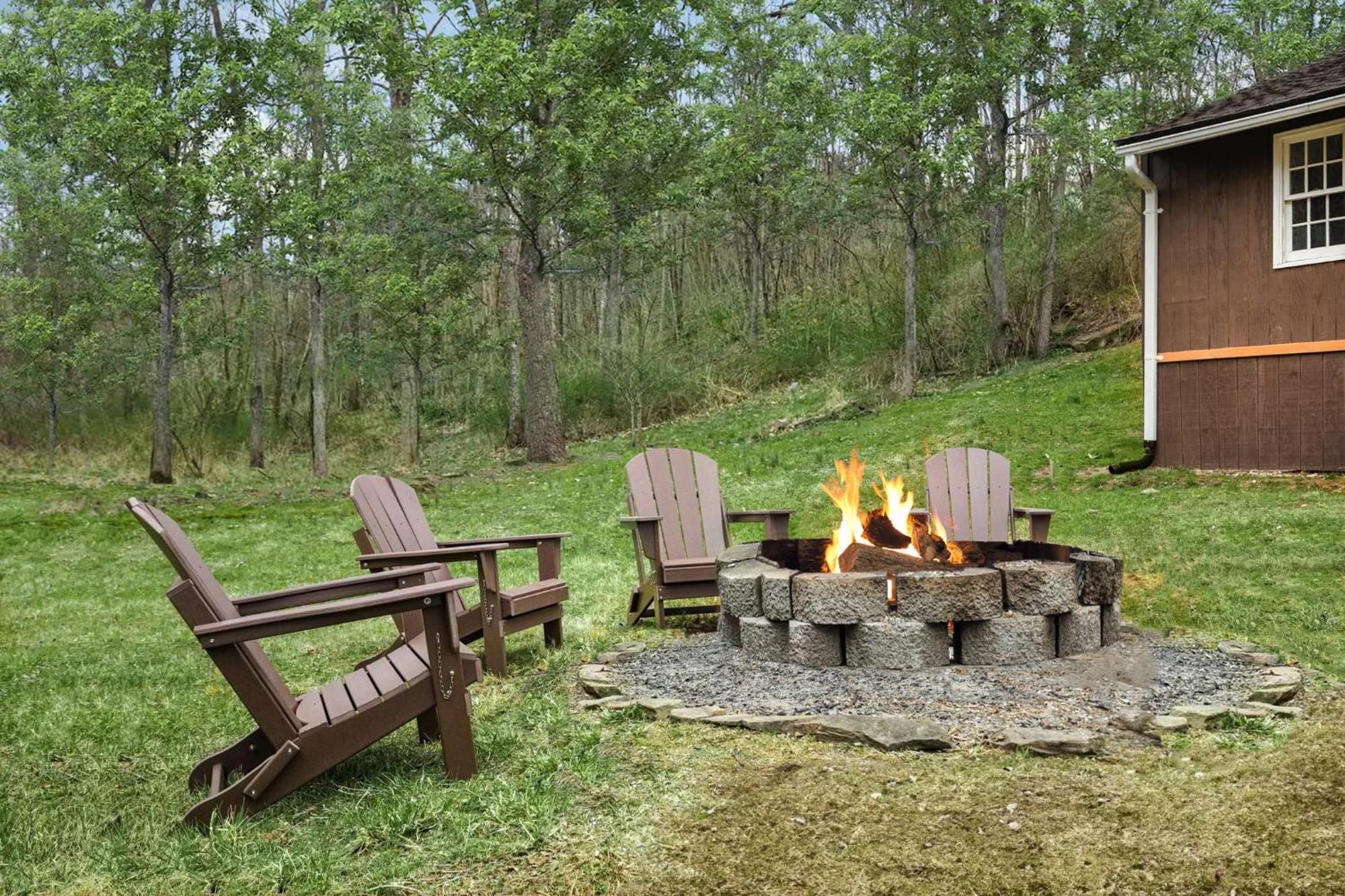 Creekside Cabin W Hot Tub, Fire Pit, Grill, Wifi! Basye Extérieur photo